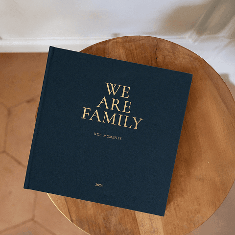 Special Edition mit Goldprägung