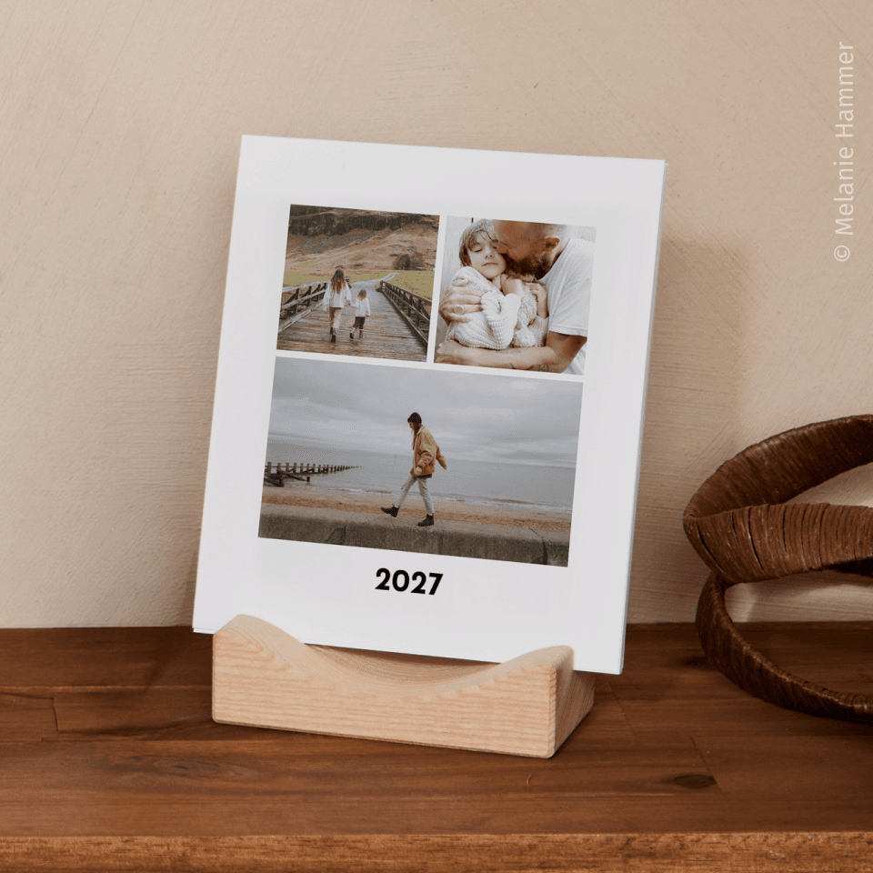 Tischkalender mit Holzfuß