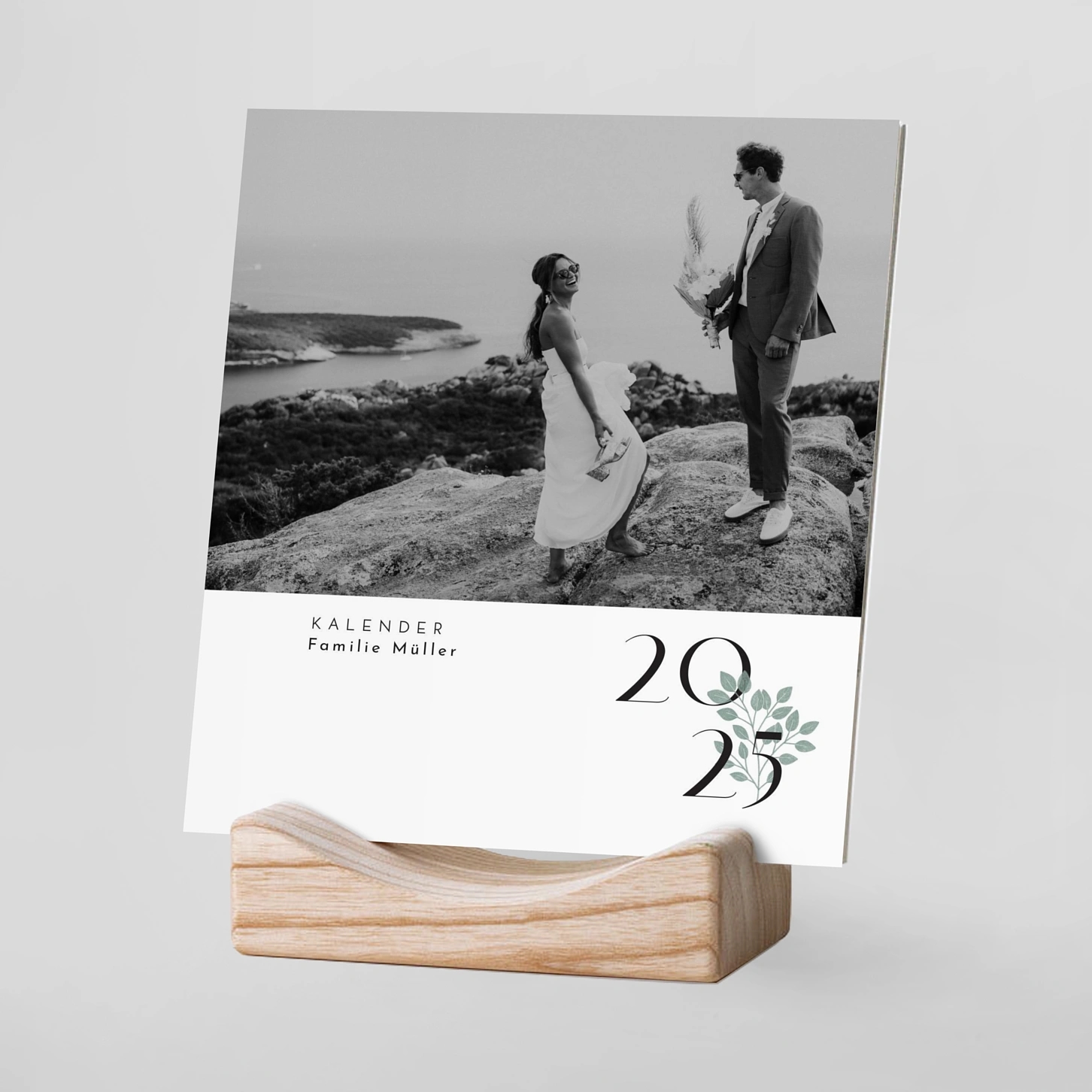 Tischkalender mit Holzfuß Green Year